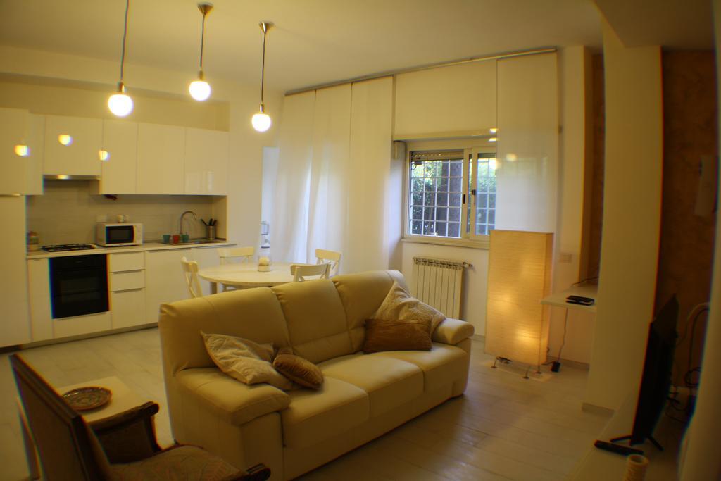 Conny'S Home Ρώμη Δωμάτιο φωτογραφία