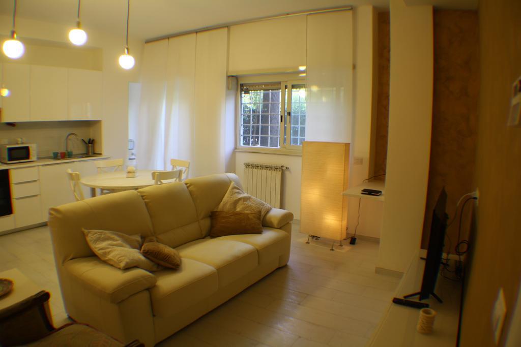 Conny'S Home Ρώμη Δωμάτιο φωτογραφία